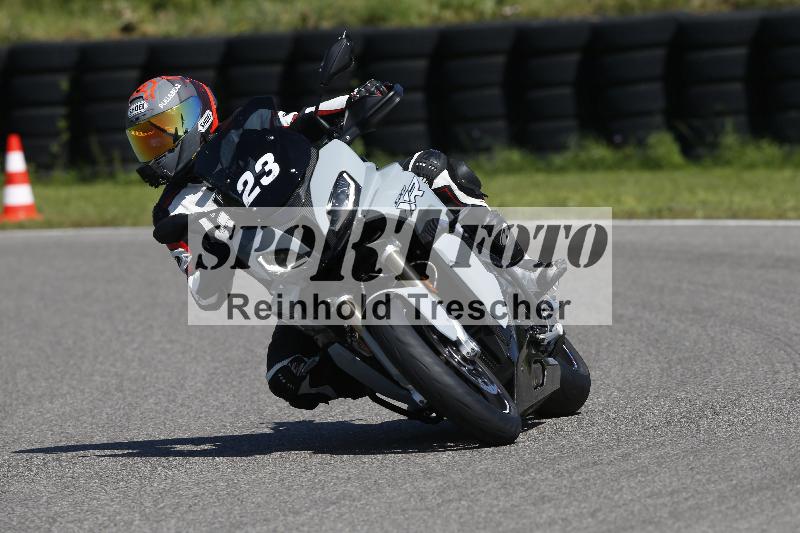 /Archiv-2024/29 12.06.2024 MOTO.CH Track Day ADR/Gruppe gelb/23